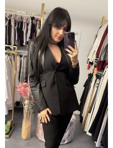 Czarna marynarka z ekoskórą // 2696