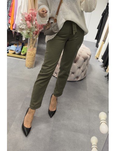 Spodnie khaki od Vicolo // 2722