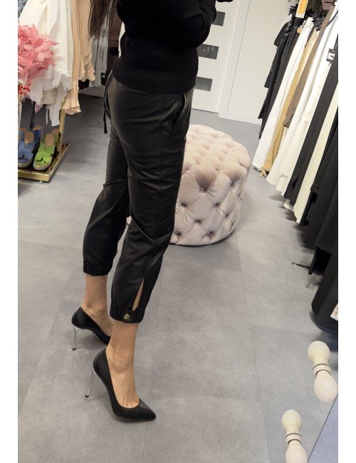 czarne spodnie Babylon z Ekoskóry // 2777