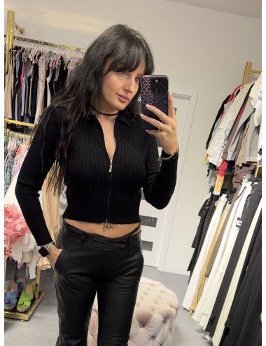 czarny zapinany sweterek // 2785