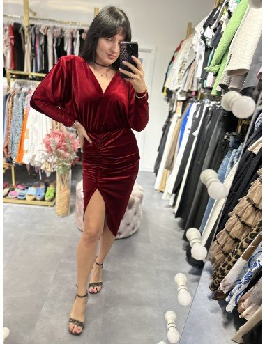 Piękna sukienka z rozcięciem // 2805